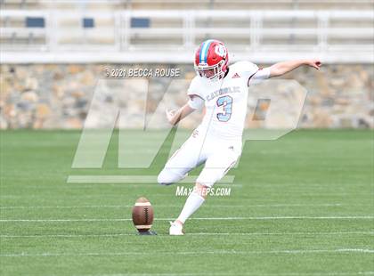 Thumbnail 1 in Charlotte Catholic vs. South Mecklenburg (Charlotte Kickoff Night) photogallery.