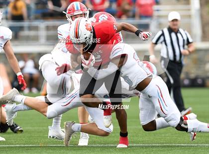 Thumbnail 3 in Charlotte Catholic vs. South Mecklenburg (Charlotte Kickoff Night) photogallery.