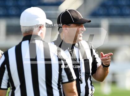 Thumbnail 2 in Charlotte Catholic vs. South Mecklenburg (Charlotte Kickoff Night) photogallery.