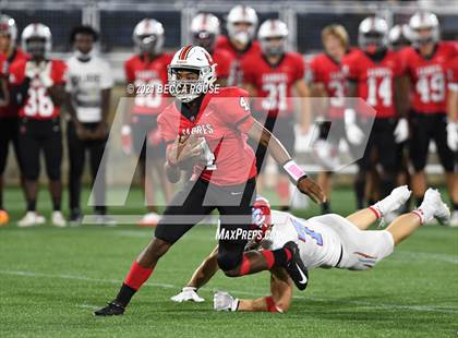 Thumbnail 3 in Charlotte Catholic vs. South Mecklenburg (Charlotte Kickoff Night) photogallery.