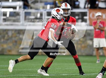 Thumbnail 2 in Charlotte Catholic vs. South Mecklenburg (Charlotte Kickoff Night) photogallery.