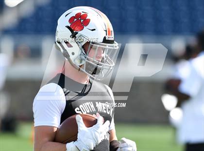 Thumbnail 1 in Charlotte Catholic vs. South Mecklenburg (Charlotte Kickoff Night) photogallery.