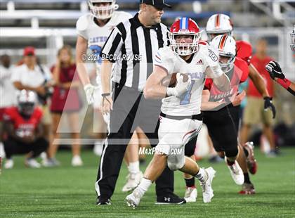 Thumbnail 1 in Charlotte Catholic vs. South Mecklenburg (Charlotte Kickoff Night) photogallery.
