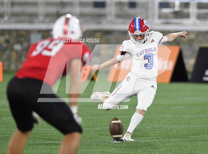 Thumbnail 1 in Charlotte Catholic vs. South Mecklenburg (Charlotte Kickoff Night) photogallery.
