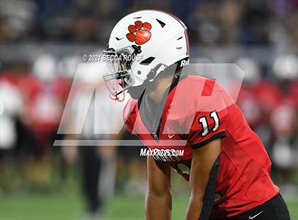 Thumbnail 2 in Charlotte Catholic vs. South Mecklenburg (Charlotte Kickoff Night) photogallery.