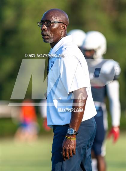 Thumbnail 2 in Montevallo @ Calera (Scrimmage) photogallery.