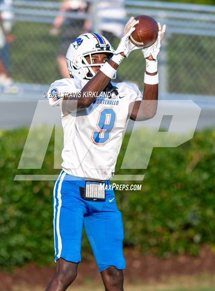Thumbnail 2 in Montevallo @ Calera (Scrimmage) photogallery.