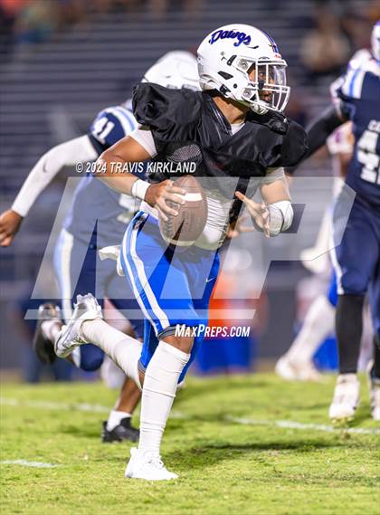 Thumbnail 2 in Montevallo @ Calera (Scrimmage) photogallery.
