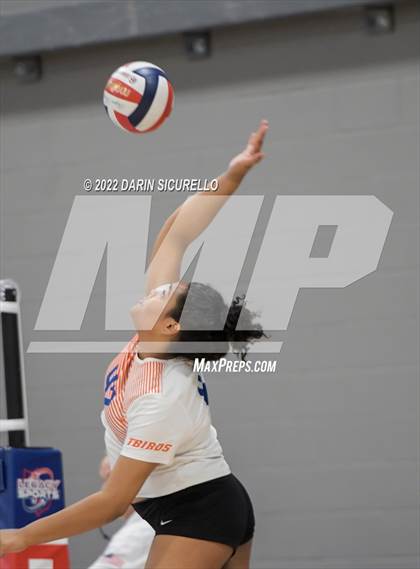 Thumbnail 3 in Cornerstone Christian vs. Timpview (Nike TOC Southwest) photogallery.