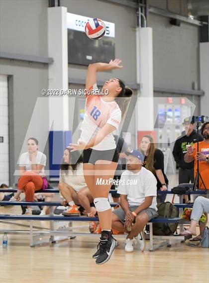 Thumbnail 3 in Cornerstone Christian vs. Timpview (Nike TOC Southwest) photogallery.