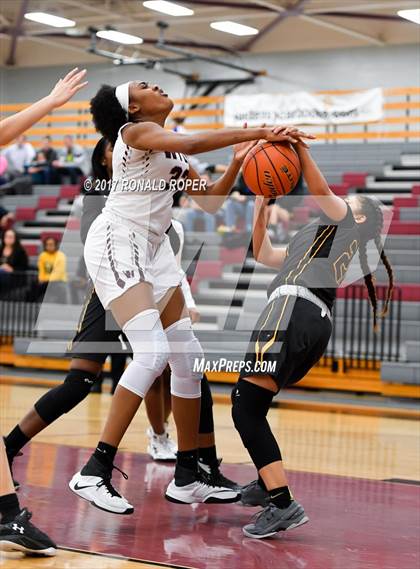 Thumbnail 1 in Wylie @ Plano East photogallery.