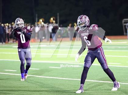 Thumbnail 3 in Grand Saline vs Troup photogallery.