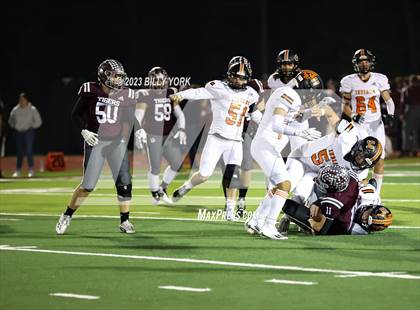 Thumbnail 2 in Grand Saline vs Troup photogallery.