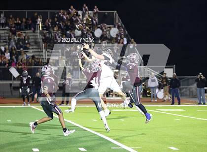 Thumbnail 3 in Grand Saline vs Troup photogallery.
