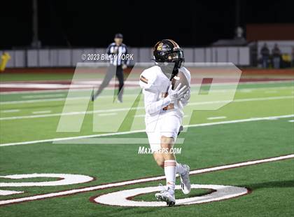 Thumbnail 3 in Grand Saline vs Troup photogallery.