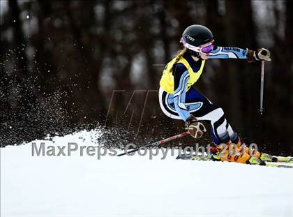 Thumbnail 1 in Connecticuit Interscholastic Ski League Finals (Shoot Out - Team Wilton) photogallery.