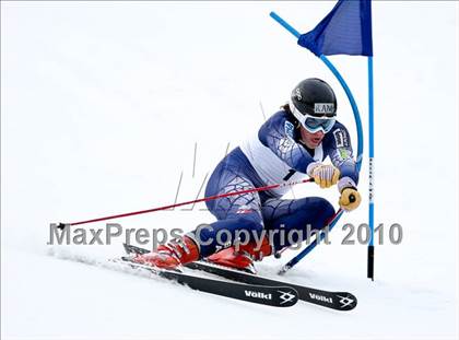Thumbnail 1 in Connecticuit Interscholastic Ski League Finals (Shoot Out - Team Wilton) photogallery.
