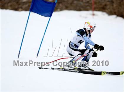Thumbnail 2 in Connecticuit Interscholastic Ski League Finals (Shoot Out - Team Wilton) photogallery.