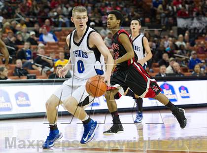 Thumbnail 2 in Mumford vs. San Augustine (UIL 1A Semifinal) photogallery.