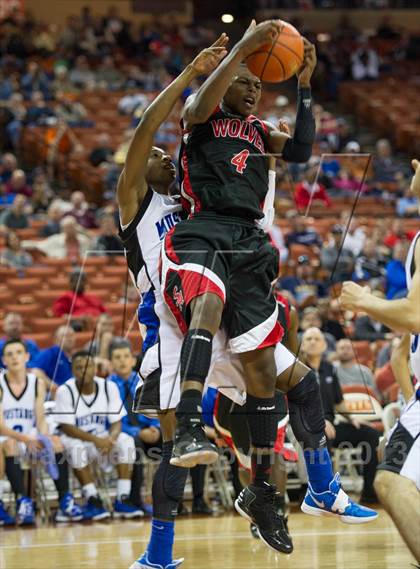 Thumbnail 3 in Mumford vs. San Augustine (UIL 1A Semifinal) photogallery.