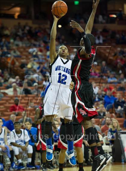 Thumbnail 2 in Mumford vs. San Augustine (UIL 1A Semifinal) photogallery.