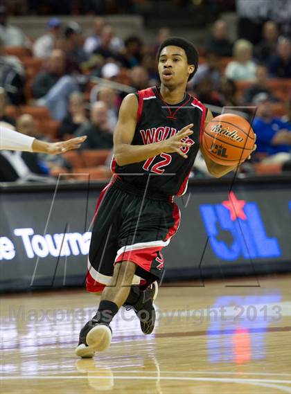 Thumbnail 3 in Mumford vs. San Augustine (UIL 1A Semifinal) photogallery.