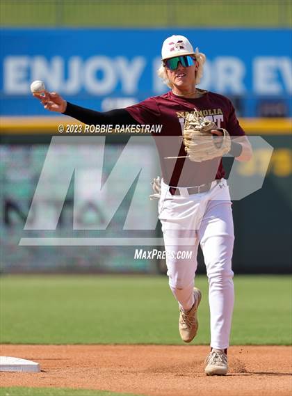 Thumbnail 2 in Magnolia West vs. Reedy (UIL 5A Baseball State Semifinal) photogallery.