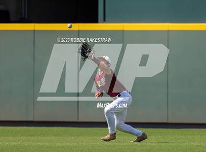 Thumbnail 3 in Magnolia West vs. Reedy (UIL 5A Baseball State Semifinal) photogallery.
