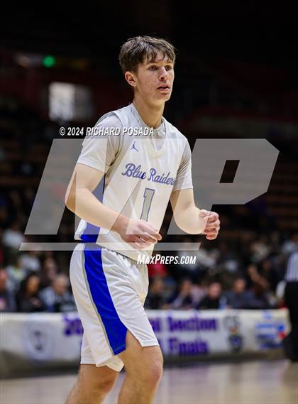 Thumbnail 3 in Strathmore @ Caruthers (CIF CS Boys Basketball Championships D VI) photogallery.