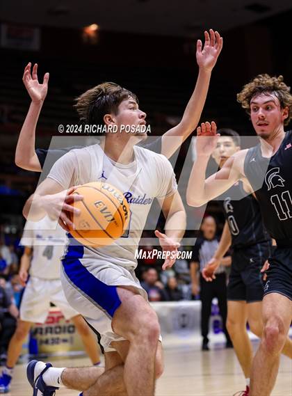 Thumbnail 3 in Strathmore @ Caruthers (CIF CS Boys Basketball Championships D VI) photogallery.
