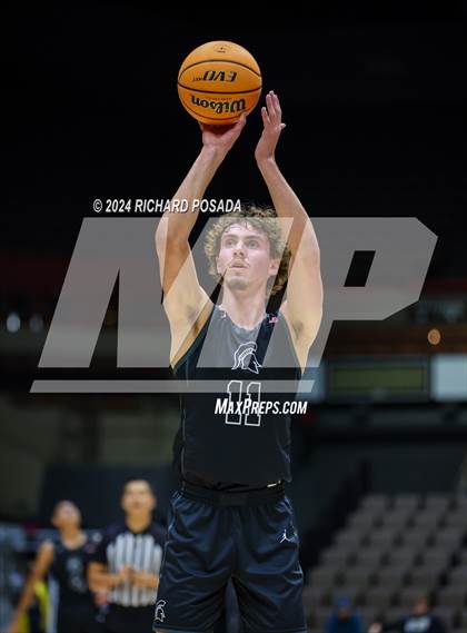 Thumbnail 2 in Strathmore @ Caruthers (CIF CS Boys Basketball Championships D VI) photogallery.