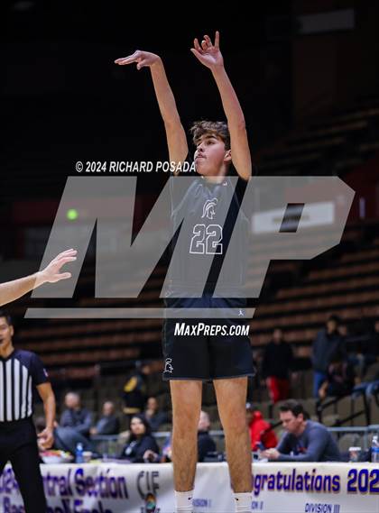 Thumbnail 2 in Strathmore @ Caruthers (CIF CS Boys Basketball Championships D VI) photogallery.