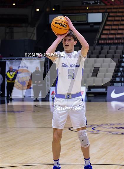 Thumbnail 2 in Strathmore @ Caruthers (CIF CS Boys Basketball Championships D VI) photogallery.