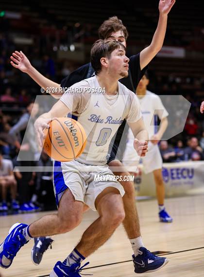 Thumbnail 2 in Strathmore @ Caruthers (CIF CS Boys Basketball Championships D VI) photogallery.
