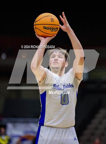 Thumbnail 1 in Strathmore @ Caruthers (CIF CS Boys Basketball Championships D VI) photogallery.