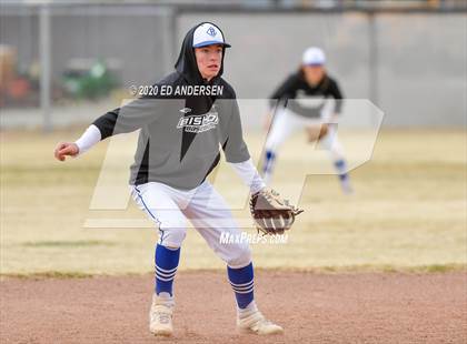 Thumbnail 1 in South Tahoe vs. Bishop Union (Yerington Tournament) photogallery.