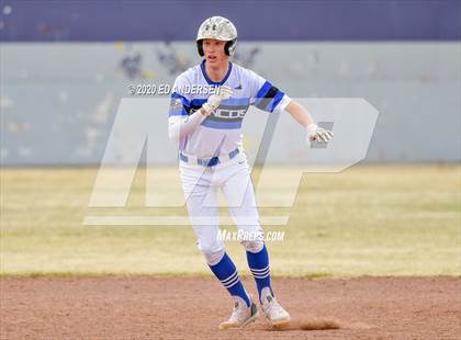 Thumbnail 3 in South Tahoe vs. Bishop Union (Yerington Tournament) photogallery.
