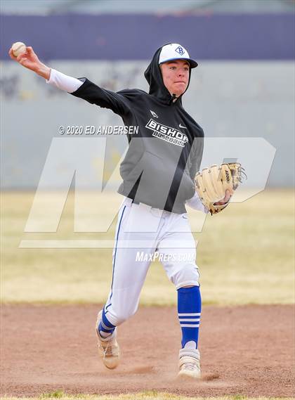Thumbnail 2 in South Tahoe vs. Bishop Union (Yerington Tournament) photogallery.