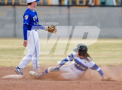 Thumbnail 1 in South Tahoe vs. Bishop Union (Yerington Tournament) photogallery.
