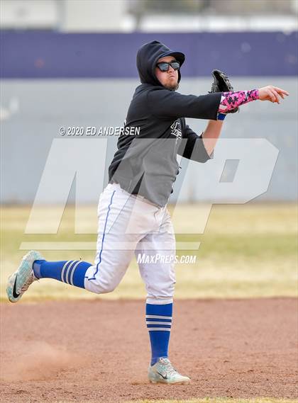 Thumbnail 2 in South Tahoe vs. Bishop Union (Yerington Tournament) photogallery.