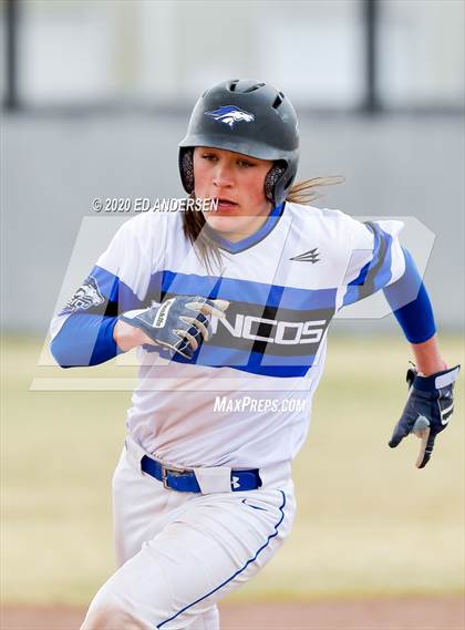 Thumbnail 2 in South Tahoe vs. Bishop Union (Yerington Tournament) photogallery.
