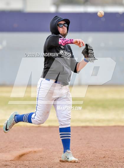 Thumbnail 1 in South Tahoe vs. Bishop Union (Yerington Tournament) photogallery.