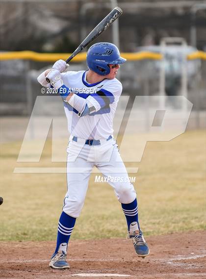Thumbnail 3 in South Tahoe vs. Bishop Union (Yerington Tournament) photogallery.