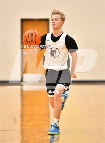 Thumbnail 3 in Wilson Central @ Mount Juliet photogallery.