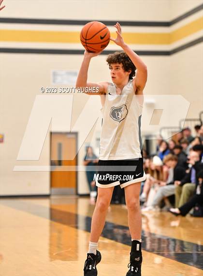 Thumbnail 3 in Wilson Central @ Mount Juliet photogallery.