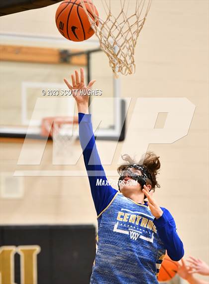 Thumbnail 1 in Wilson Central @ Mount Juliet photogallery.