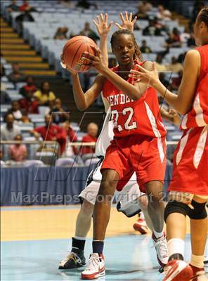Thumbnail 3 in Pender vs Bishop McGuinness (NCHSAA 1A State Final) photogallery.