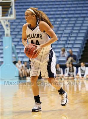 Thumbnail 2 in Pender vs Bishop McGuinness (NCHSAA 1A State Final) photogallery.