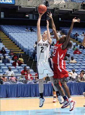 Thumbnail 2 in Pender vs Bishop McGuinness (NCHSAA 1A State Final) photogallery.