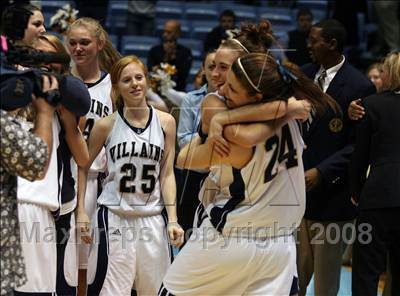 Thumbnail 3 in Pender vs Bishop McGuinness (NCHSAA 1A State Final) photogallery.